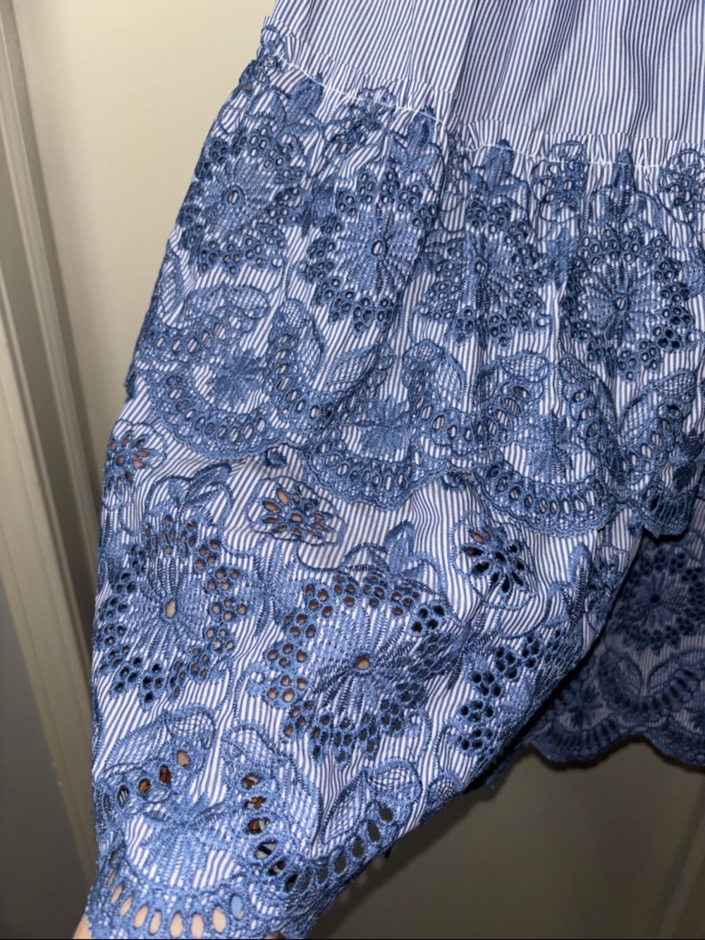 NWT Gibson Latimer Flourish Dress - Picture 7 of 9